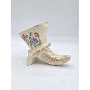 Vintage Royal China 22KT Gold Cornucopia Vase